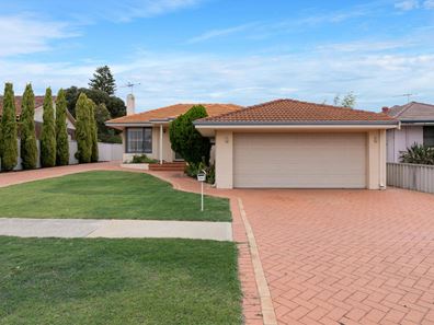 6 Lewes Road, Nollamara WA 6061