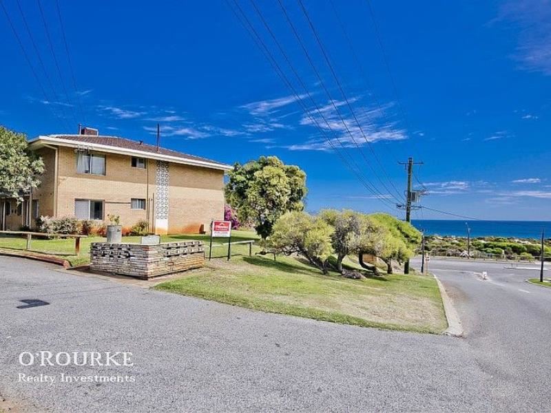 2/7 Ventnor Street, Scarborough