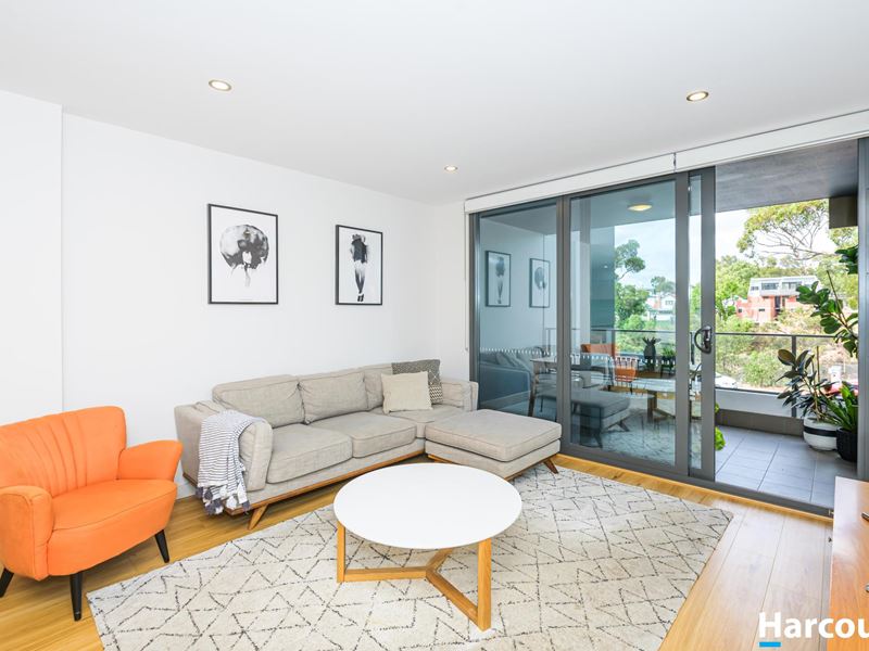 3/172 Railway Parade, West Leederville