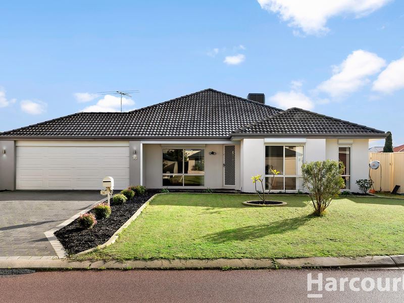 16 Woorabinda Rise, Lakelands