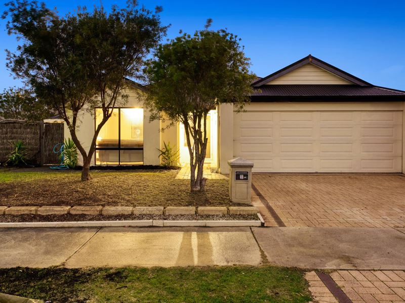 1 Ashbourne Avenue, Ridgewood
