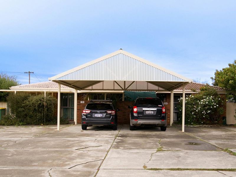 18B Canterbury Drive, Willetton