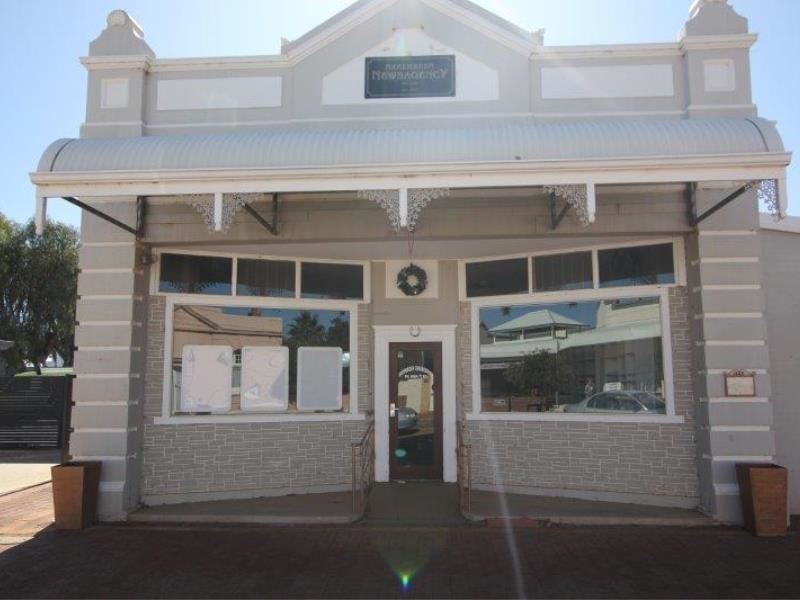 10 Churchill Street, Narembeen