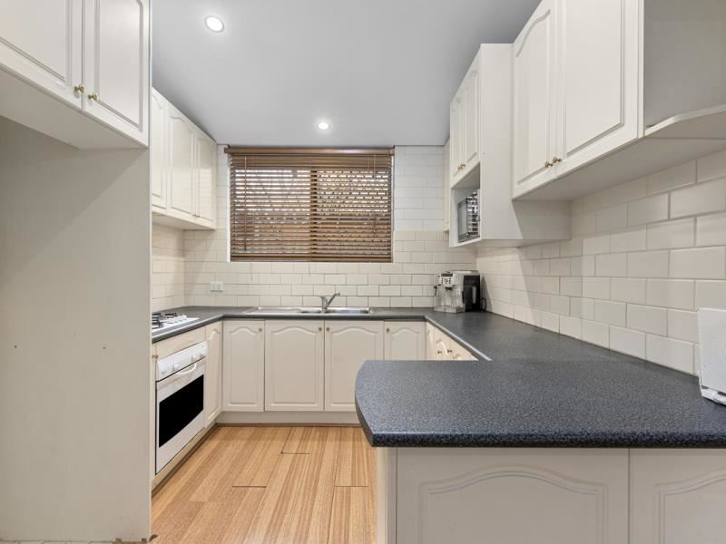 386 Warwick Road, Warwick