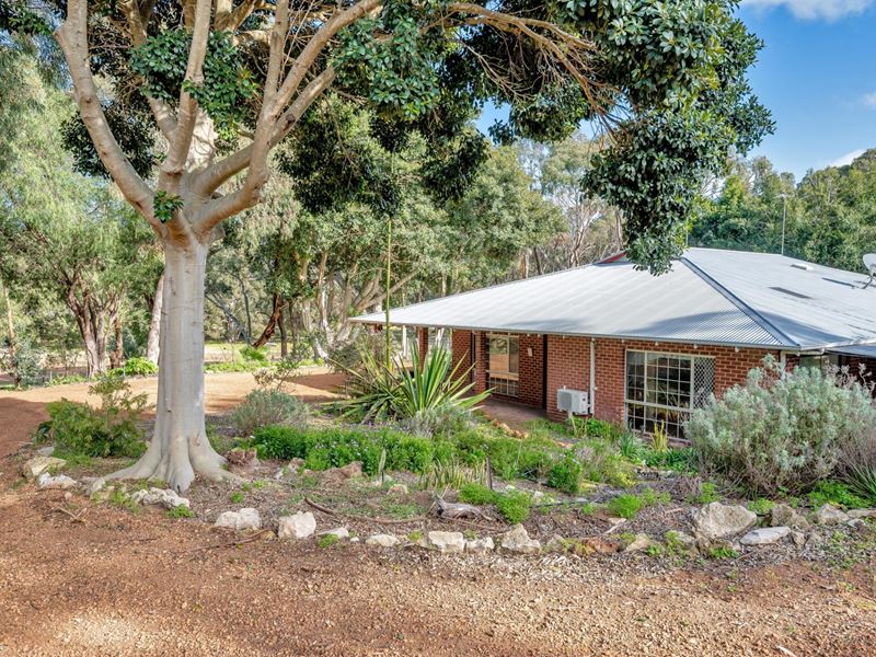 79 Tuart Grove Avenue, Lake Clifton WA 6215