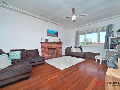 72 Peninsula Rd, Maylands WA 6051