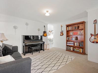 1 Nowland Court, Usher WA 6230