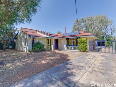 7 Okehampton Road, Warnbro WA 6169