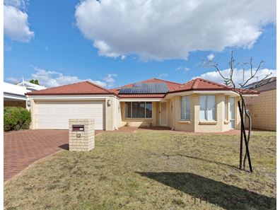 12 Audley Place, Canning Vale WA 6155