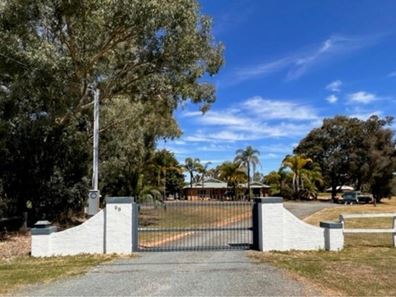 23 Devon Ct, Oakford WA 6121