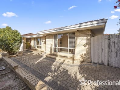 10 Redwood Court, Alexander Heights WA 6064