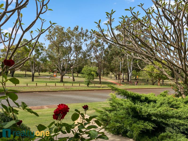 16 Whitfeld Terrace, Winthrop