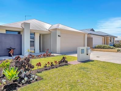 17 Tuscan Way, Karnup WA 6176