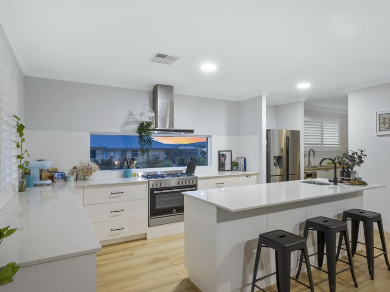 93 Rangeview Loop, Serpentine