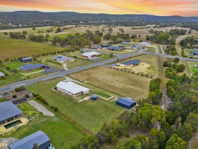 93 Rangeview Loop, Serpentine WA 6125