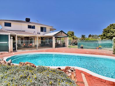 21 St Clair Place, Cooloongup WA 6168