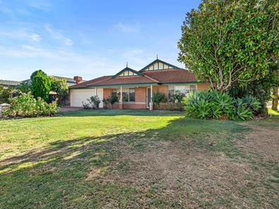 55 Star Bush Crescent, Ellenbrook WA 6069