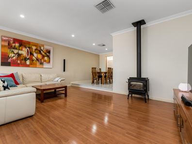65 Embleton Avenue, Embleton WA 6062