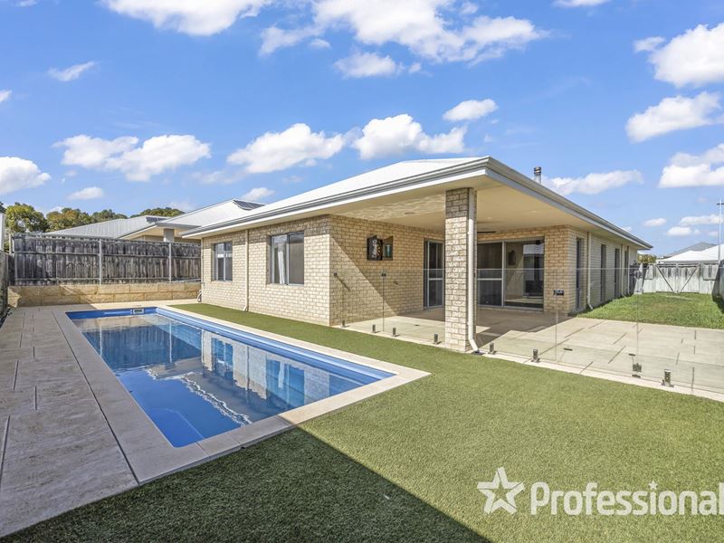 76 Seaside Avenue, Yanchep