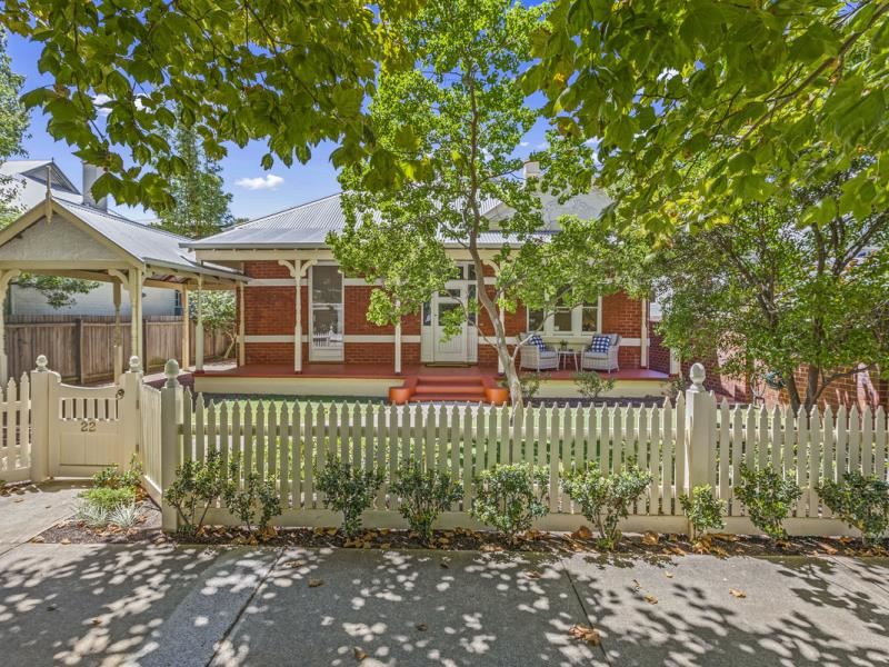 22 Goldsworthy Road, Claremont