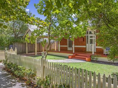 22 Goldsworthy Road, Claremont WA 6010