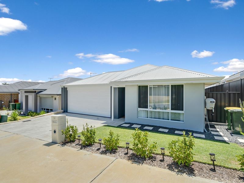 14 Deepwater Way, Lakelands