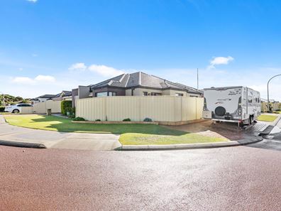 21 Otunic Way, Madeley WA 6065