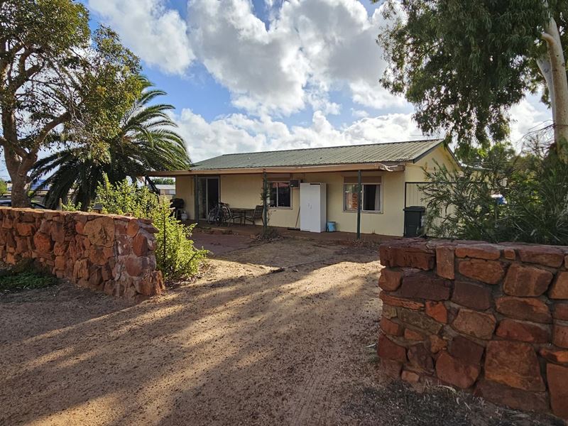 12A Patrick Crescent, Kalbarri