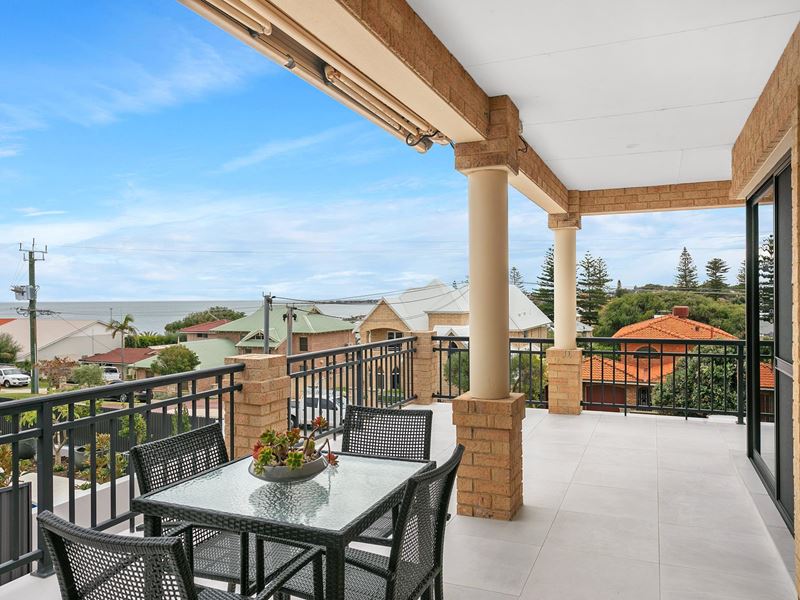 1/22 Ada Street, Watermans Bay