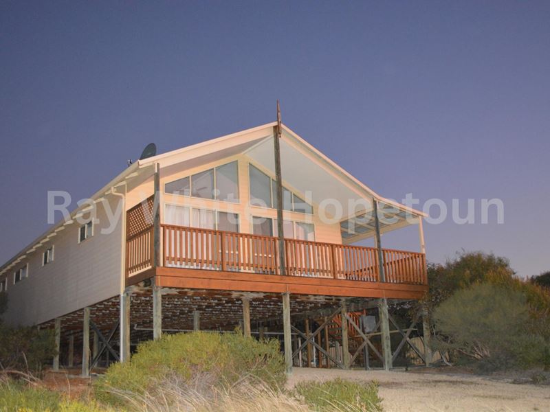 15 France Street, Hopetoun WA 6348