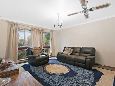 34 Tullamore Avenue, Thornlie WA 6108