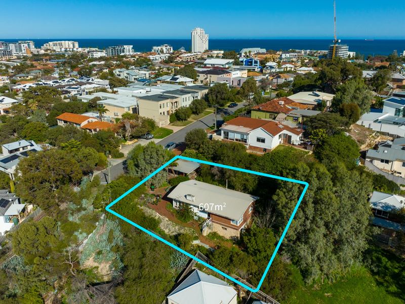 42 Southbourne Street, Scarborough WA 6019