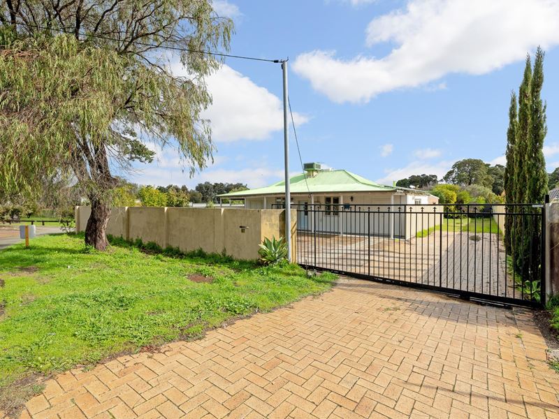 67 Third Avenue, Kelmscott