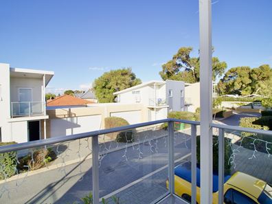 4/7 George Street, Rockingham WA 6168