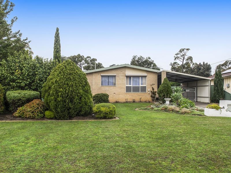 26 Casuarina Road, Maida Vale