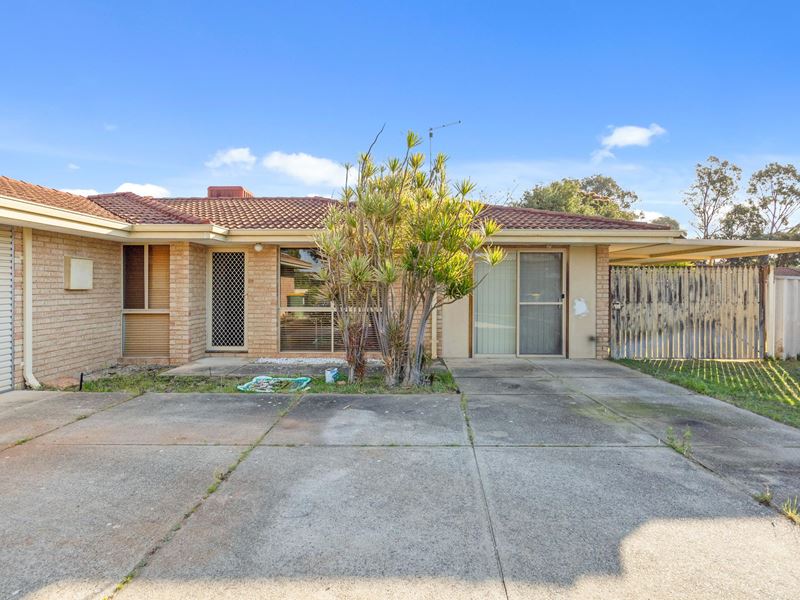 2/11 Erica Street, Coodanup
