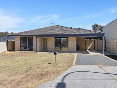 5 Madge Way, Leda WA 6170