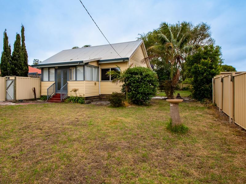 254 North Road, Yakamia