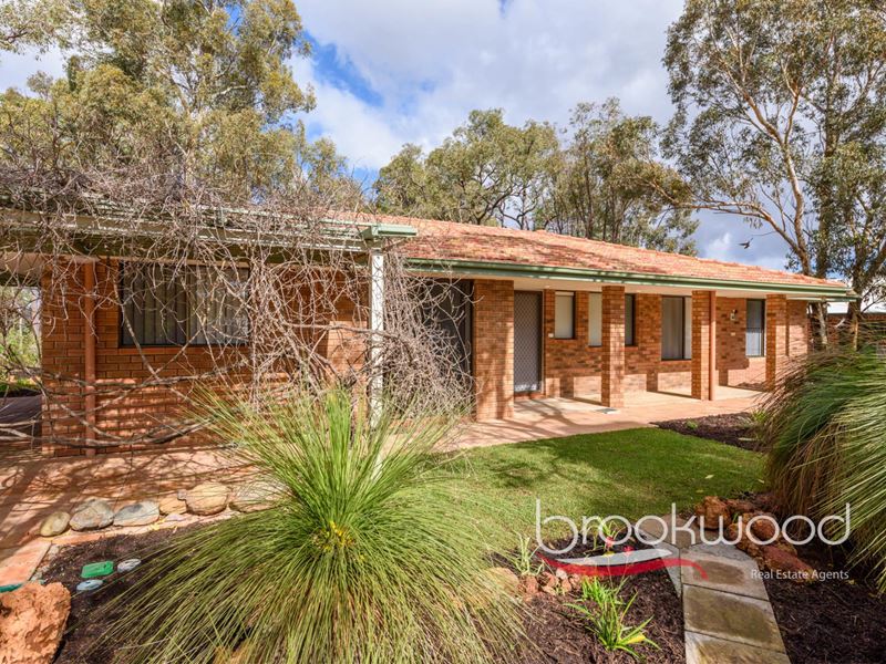 21 Truslove Street, Wooroloo WA 6558