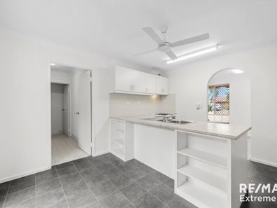 64 Dealy Close, Cannington WA 6107