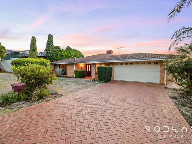 4 Malbec Pl, Mount Nasura WA 6112