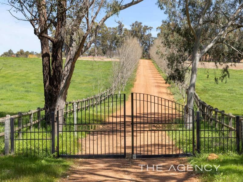 421 Berry Road, Gidgegannup WA 6083