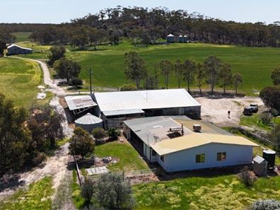 853 Hayes Road, Quairading WA 6383