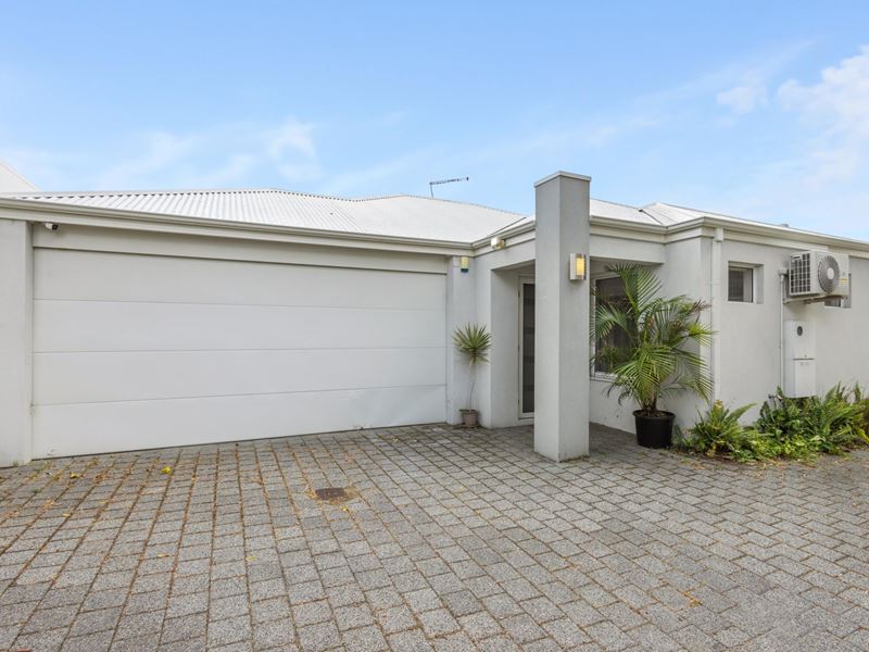 16B Newhaven Way, Nollamara WA 6061