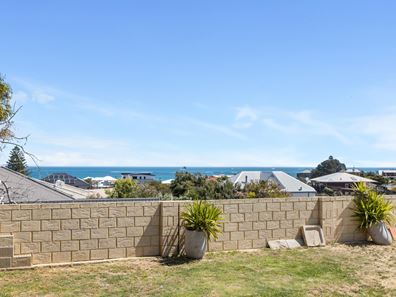 15 Ilbery Street, Quinns Rocks WA 6030