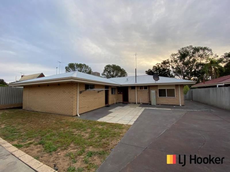 52 Sussex Street, Spearwood WA 6163