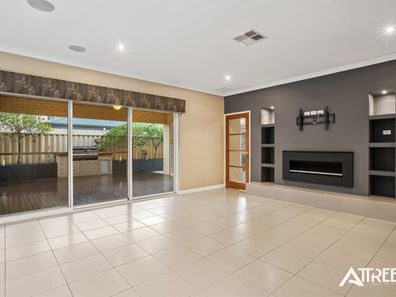 48 Castlewood Parkway, Southern River WA 6110