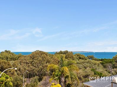 23 Castellon Crescent, Coogee WA 6166