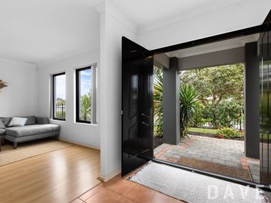 1/2A Waller Place, Innaloo WA 6018