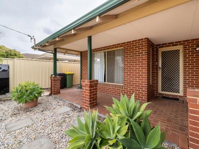 15B Sandridge Street, Gosnells WA 6110